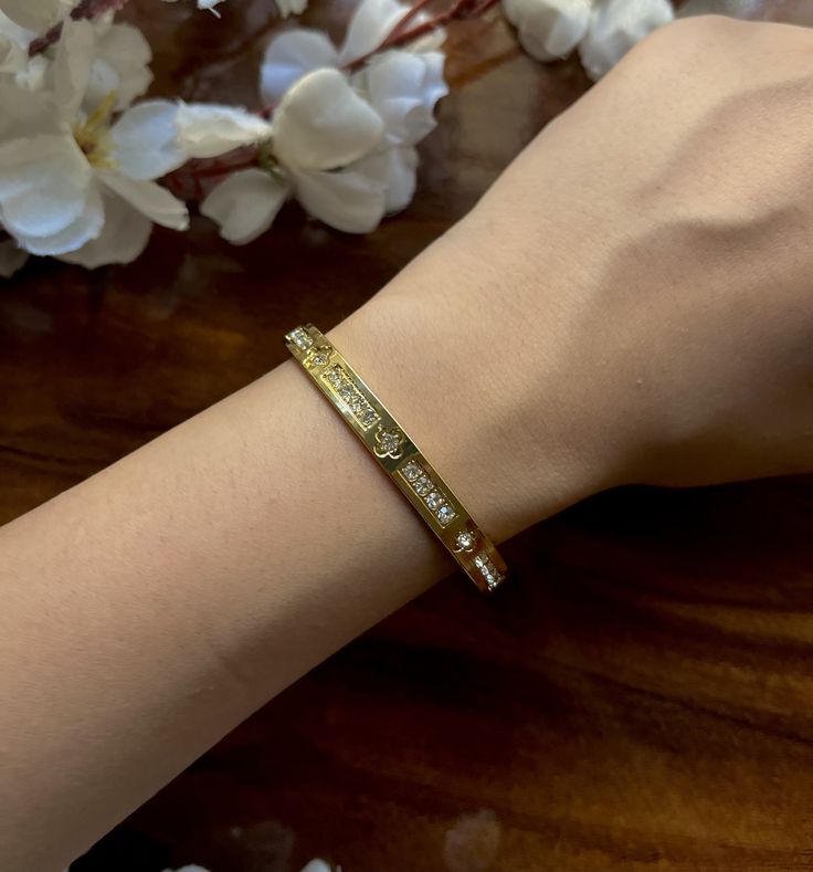 Essentia Thin Wrist/ Baby Size bracelet
