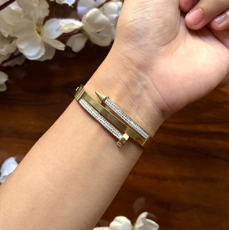 Axis Thin Wrist/ Baby Size bracelet