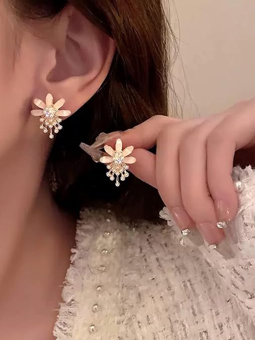 Daisy Pearl Stud Earring - SubhagAlankar