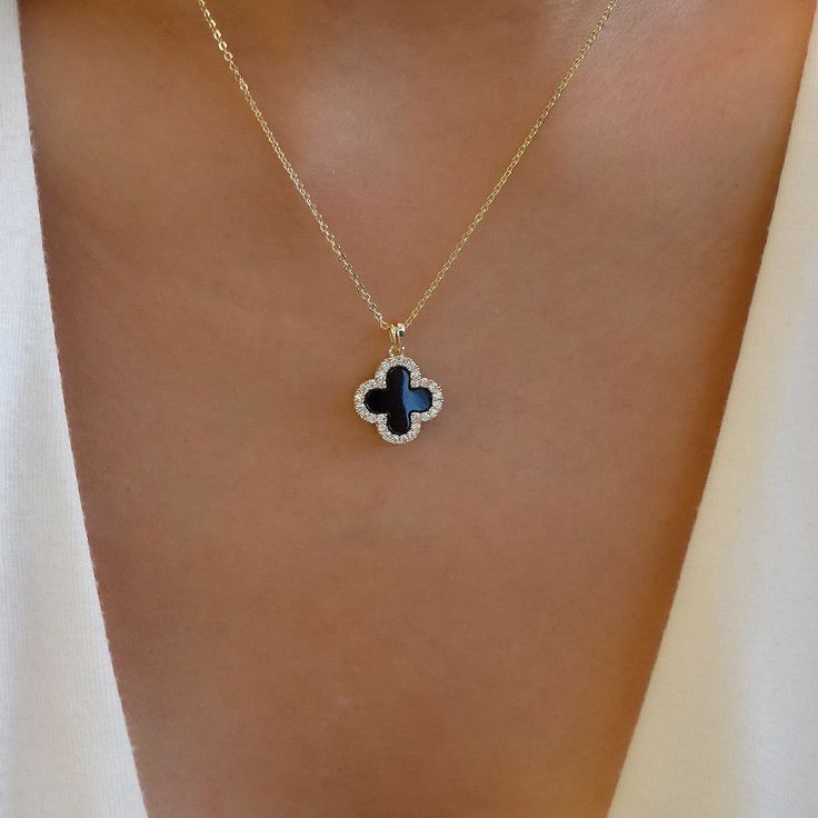 Dual-Sided Clover Necklace