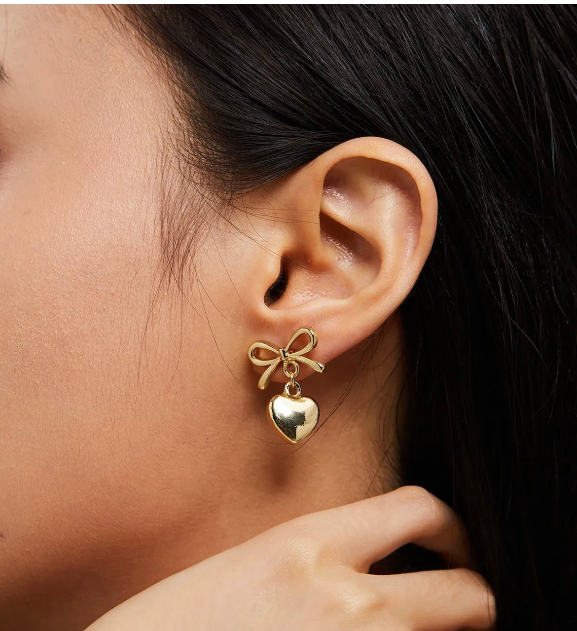 Elegant Golden Bow Heart Drop Earring