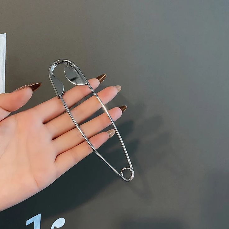 Oversized Safety Pin Hair Clip - Silver