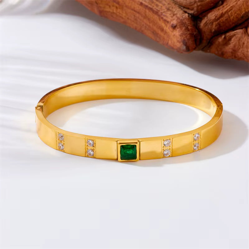 Cosmo Green Thin Wrist/ Baby Size bracelet