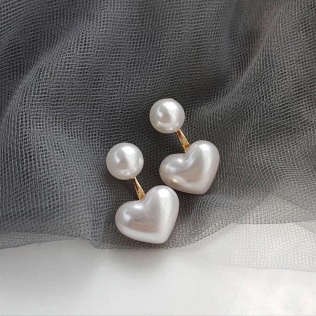 Minimalist Korean Pearl Heart Earring - SubhagAlankar