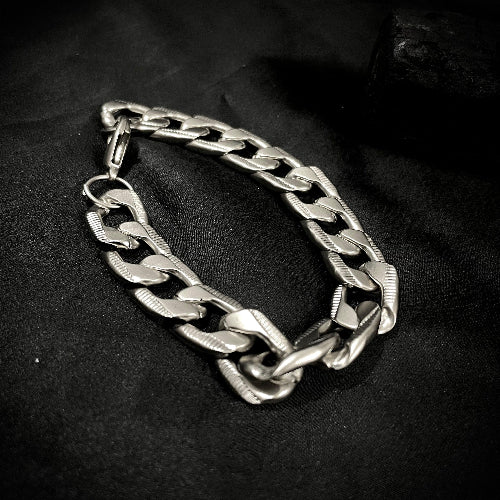 Silver Sentinel Chain bracelet - SubhagAlankar