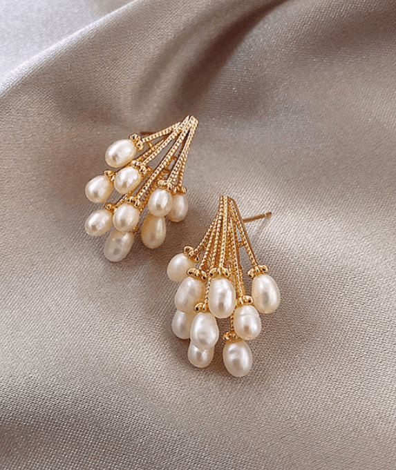 Olivia Cluster Pearl Stud - SubhagAlankar