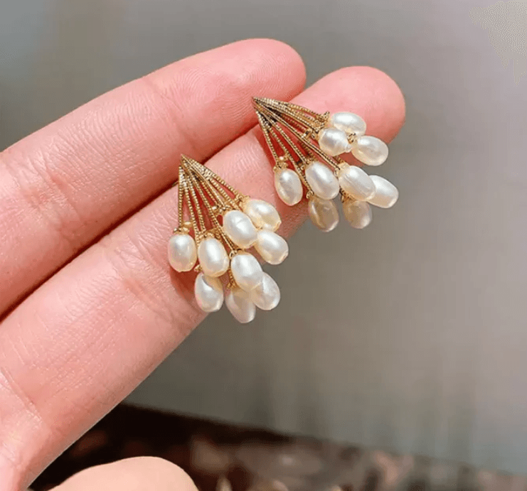 Olivia Cluster Pearl Stud - SubhagAlankar