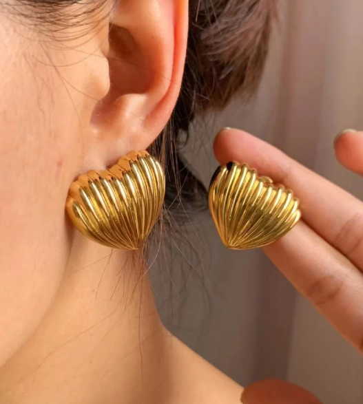 18K Gold Plated Shell Heart Stud - SubhagAlankar