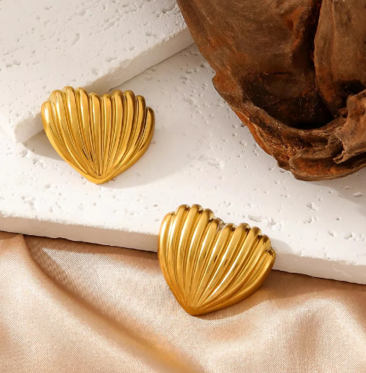 18K Gold Plated Shell Heart Stud - SubhagAlankar