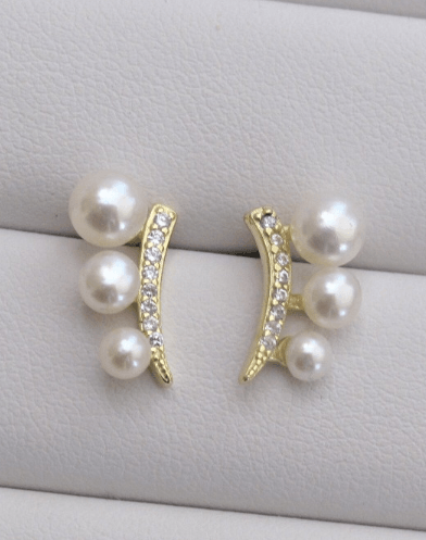 3 pearl stone stud - SubhagAlankar