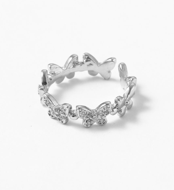 Elegant Silver Butterfly Ring
