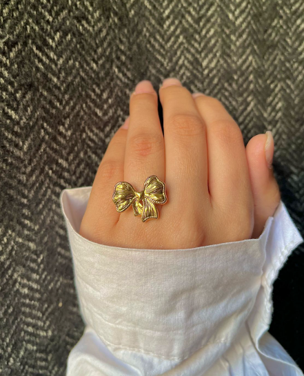Golden Statement Bowtox Ring
