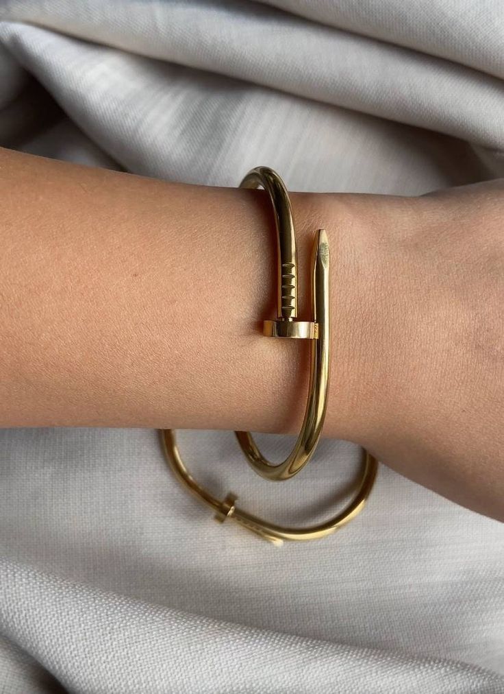 Nail Bracelet- Gold