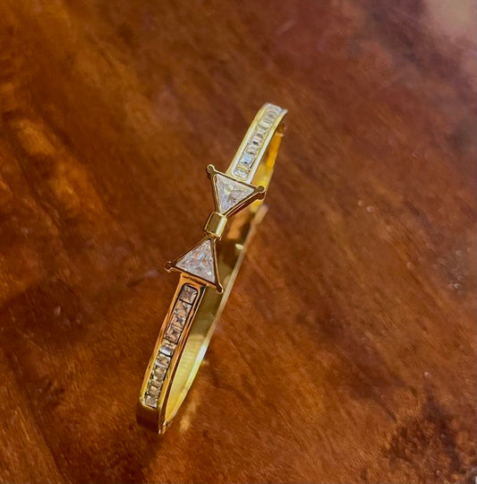 Bow Thin Wrist/ Baby Size bracelet