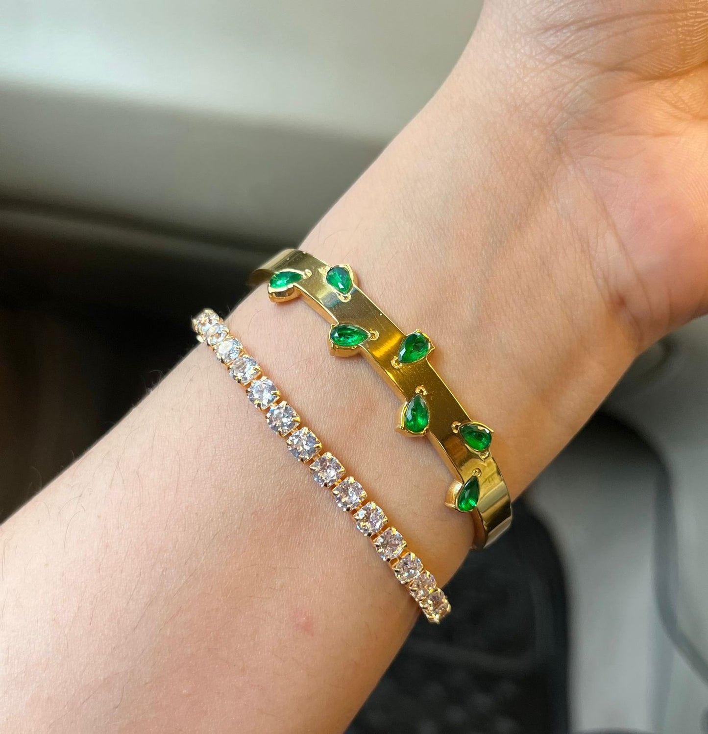 Hopper Green Thin Wrist/ Baby Size bracelet Stack