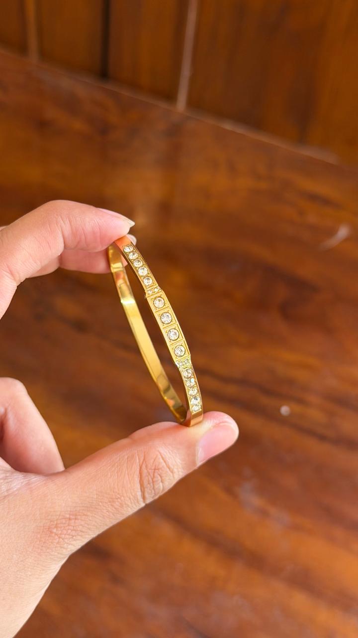Finlay Thin Wrist/ Baby Size bracelet