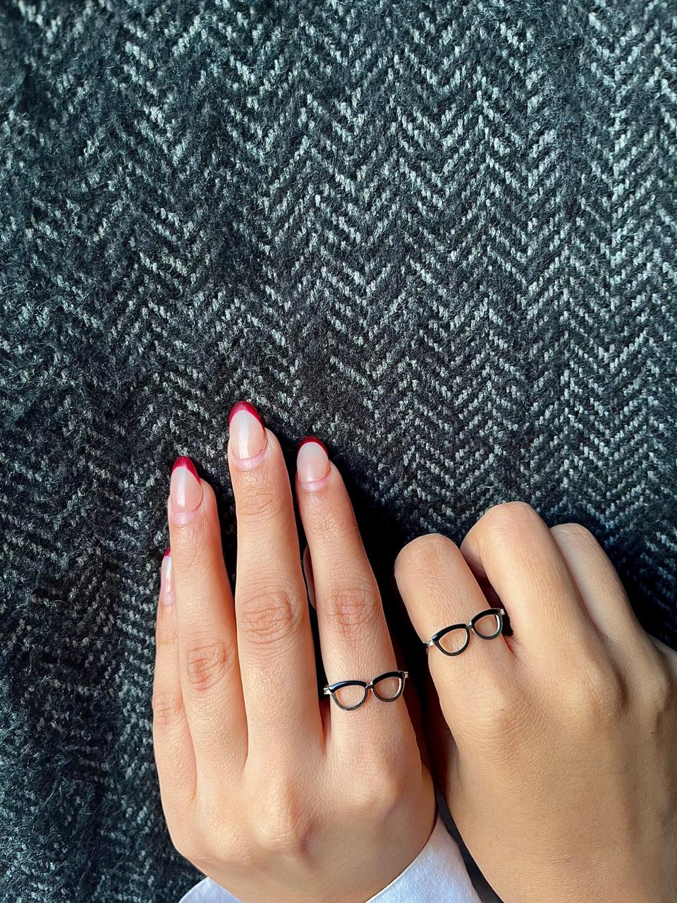 Tiny Frame Statement Ring - silver
