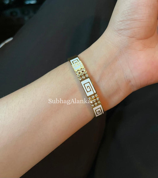 Nerina Thin Wrist/ Baby Size bracelet