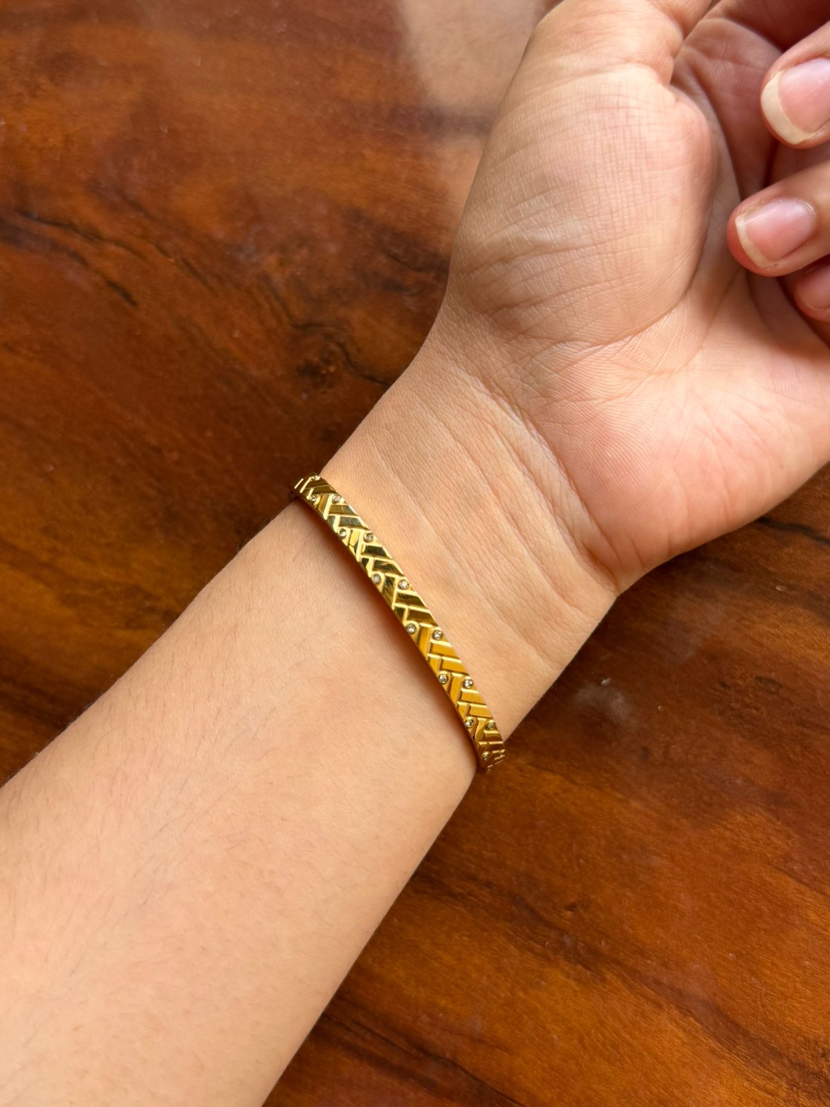 Isea Thin Wrist/ Baby Size bracelet
