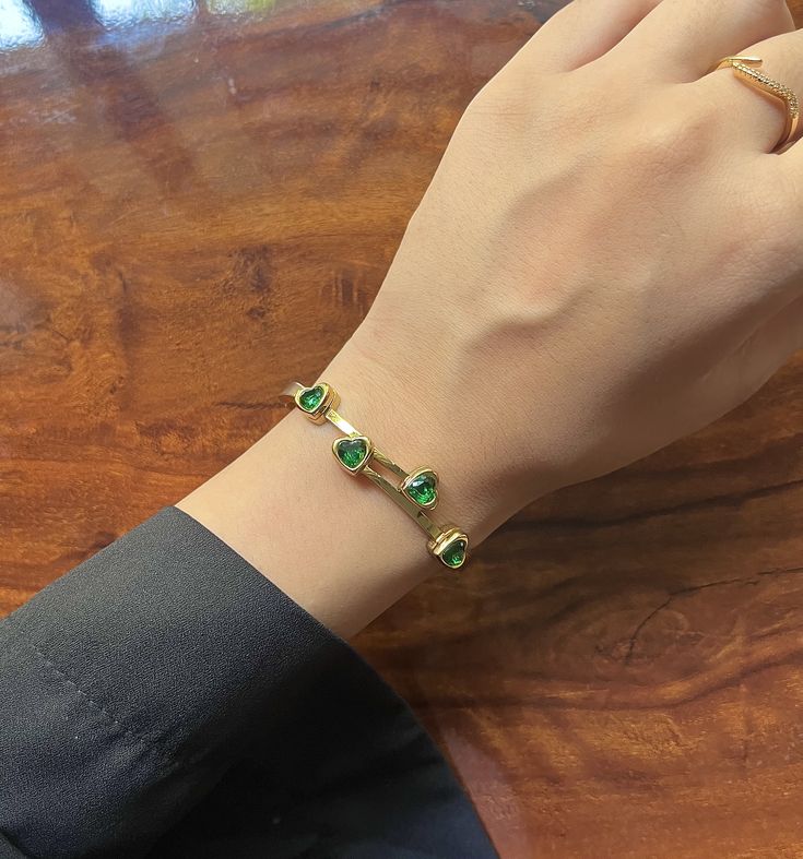 Green Heart Stone Thin Wrist/ Baby Size Bracelet