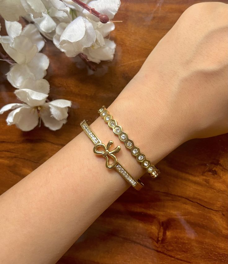 Glow Bow Stack For Thin Wrist / Baby Size