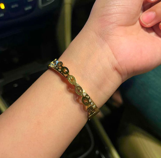 Overlapped Thin Wrist/ Baby Size bracelet