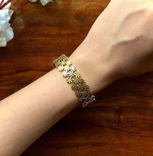 Sasha Nail Thin Wrist/ Baby Size bracelet