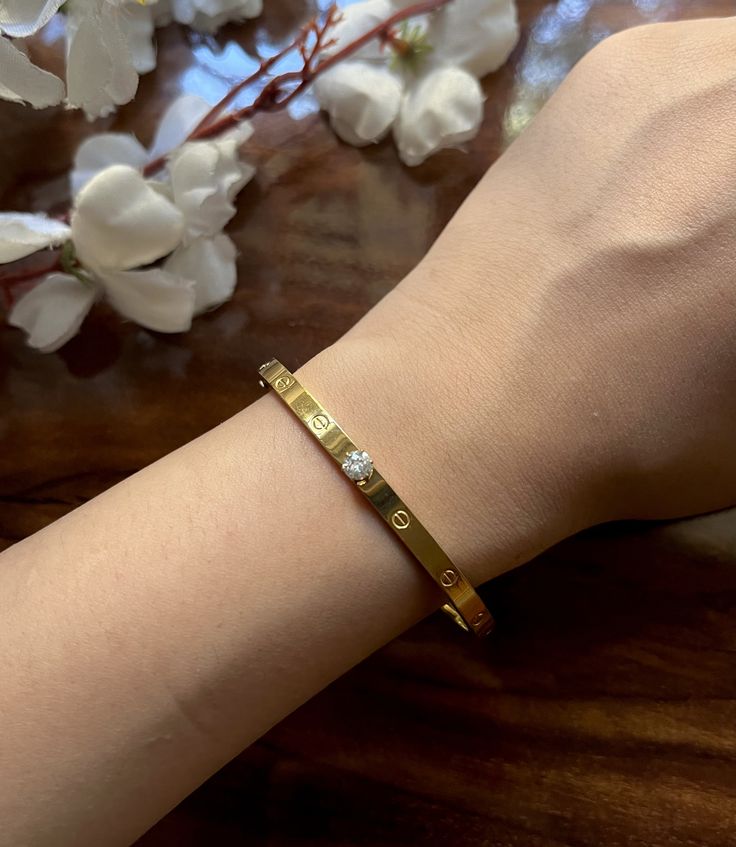 Stone Iris Thin Wrist/ Baby Size bracelet