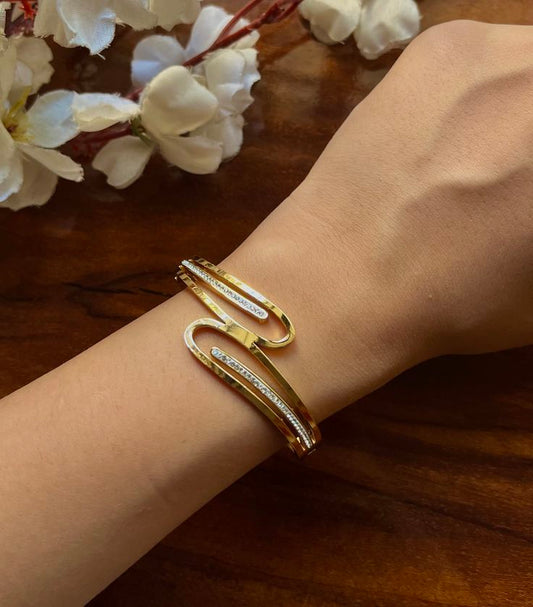 Evania Thin Wrist/ Baby Size bracelet