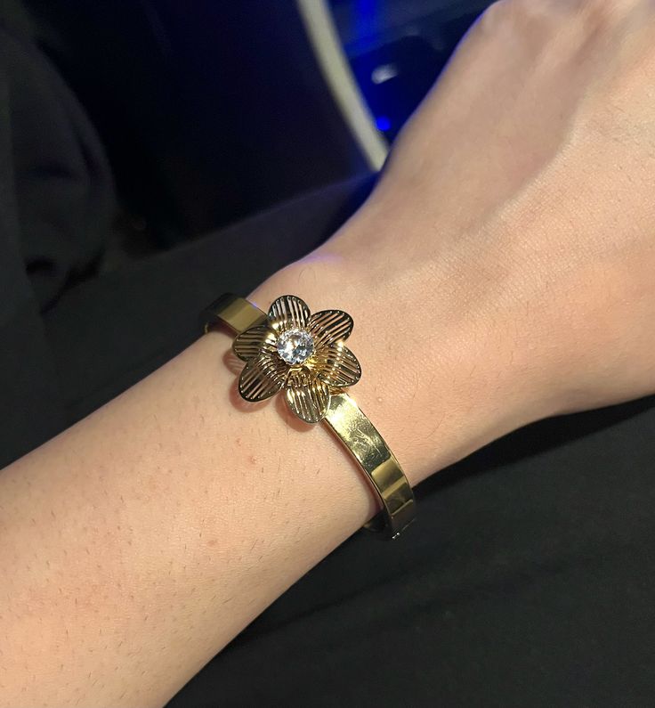 Floral Thin Wrist/ Baby Size bracelet