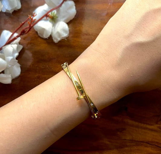 Tessa Nail Thin Wrist/ Baby Size bracelet