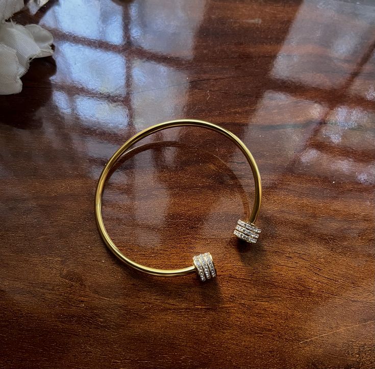 Miro Thin Wrist/ Baby Size bracelet