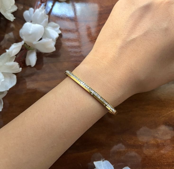 Tinkle Thin Wrist/ Baby Size bracelet