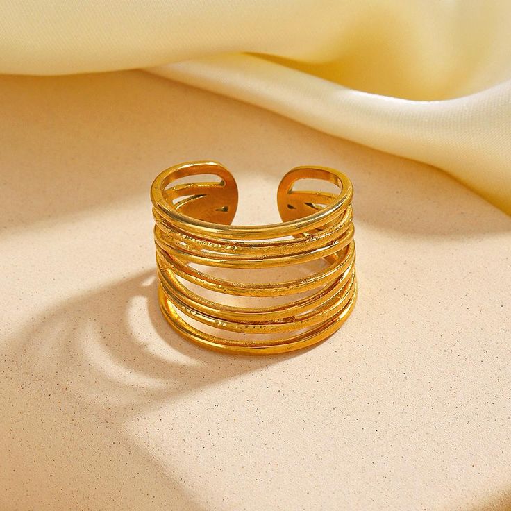 Coral lines Ring