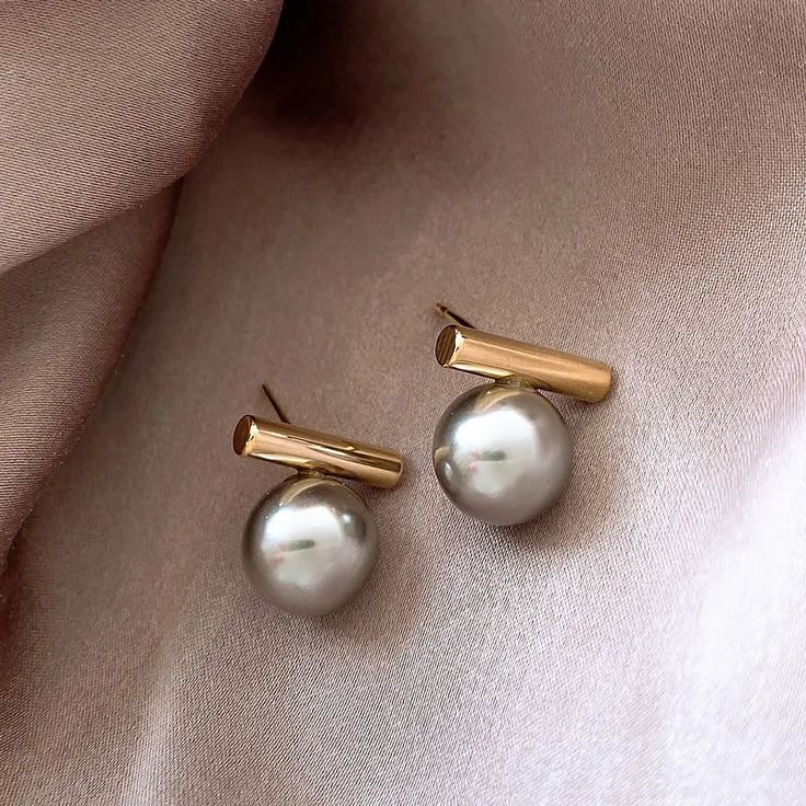 Pearly Mist Studs