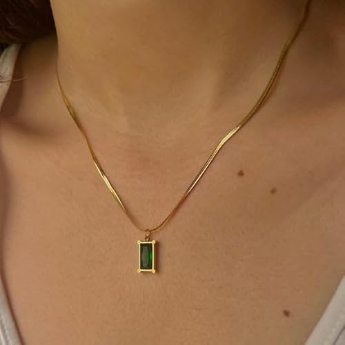 Tia's Emerald Rectangular Necklace