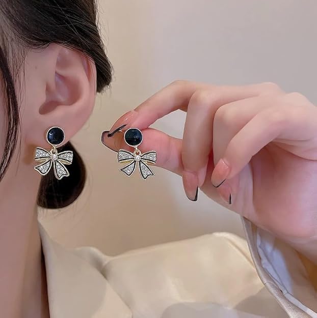 Aly's Black Bowknot Drop Earring