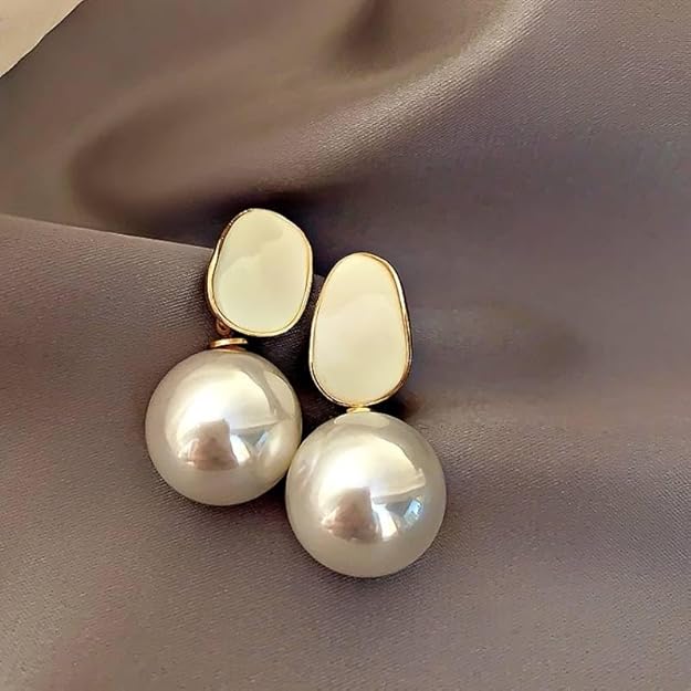 Elegant White Pearl Drop Earring