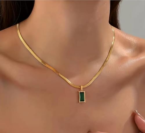 Tia's Emerald Rectangular Necklace