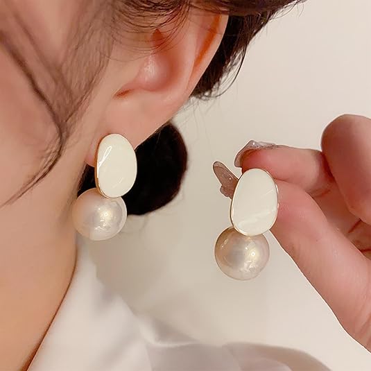 Elegant White Pearl Drop Earring