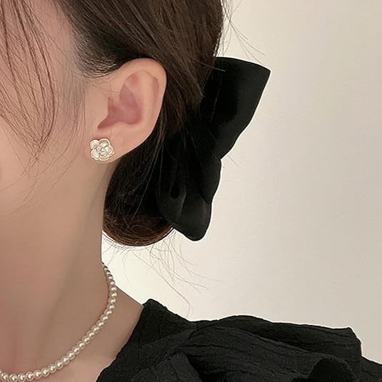 Elegant Rose Pearl Stud Earring