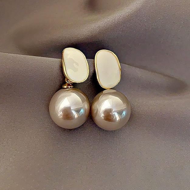 Elegant White Pearl Drop Earring