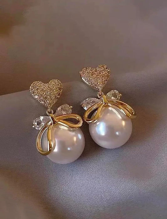 Cinderella Bow Heart Pearl Stud