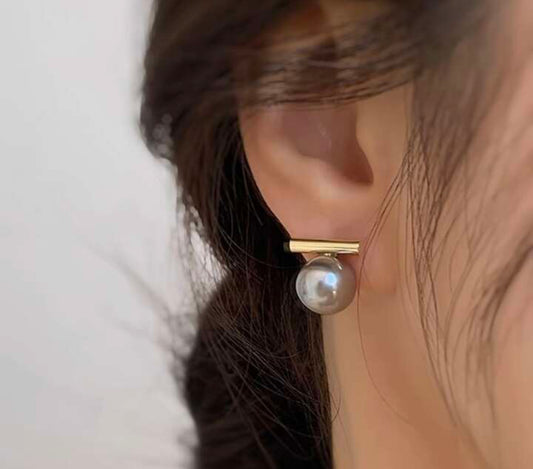 Pearly Mist Studs