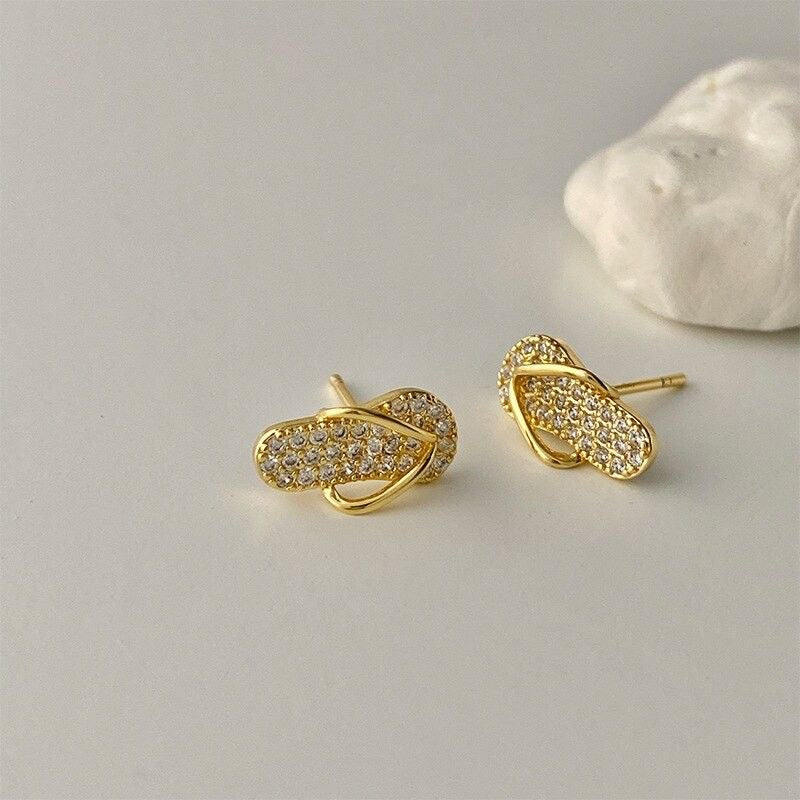 Tiny Flip-Flop Stud