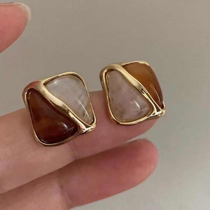 Mocha Square Stud