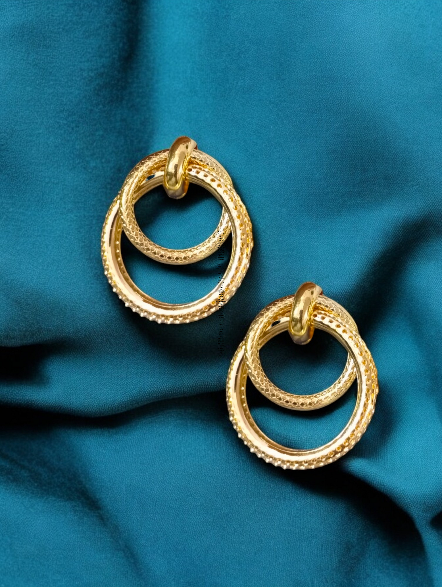 Twisted Interlinked Gold-Plated Circle Stud