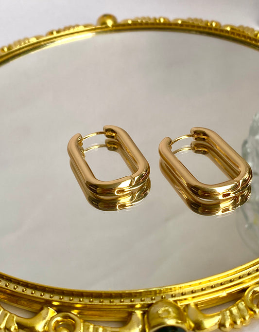 Everyday Gold Rectangle hoop earring