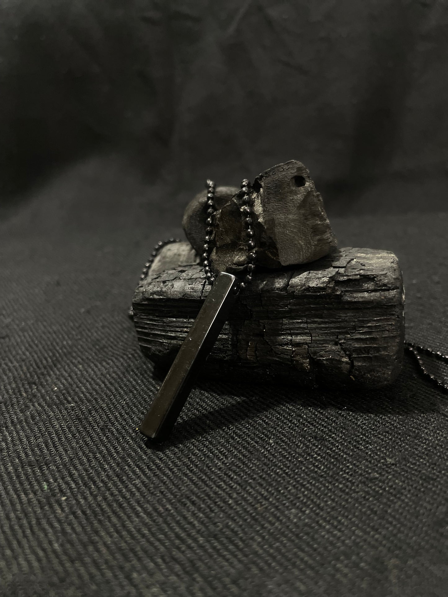 Black Mystic Log Chain