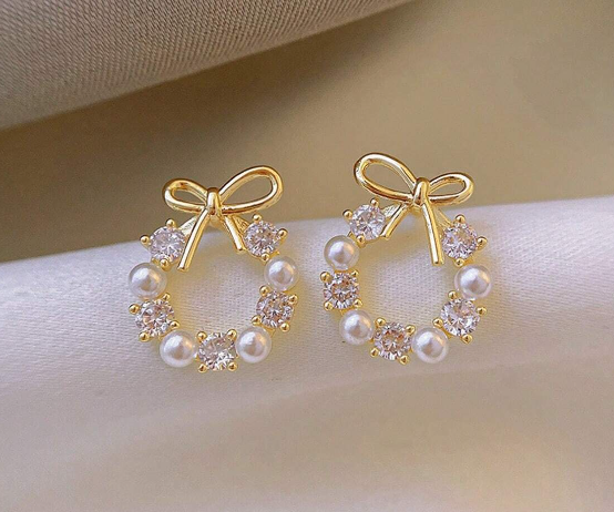 Wreath Bow Stud Earrings